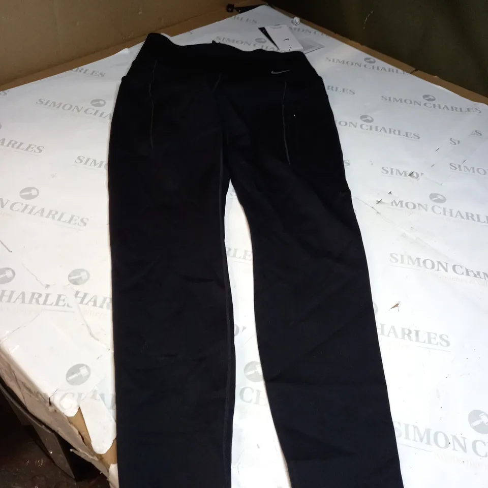 MEDIUM BLACK NIKE LEGGINGS