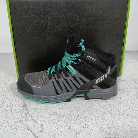 BOXED PAIR OF INOV WOMENS ROCLITE 320 GTX SHOES IN BLACK/GREY/TEAL - UK 4