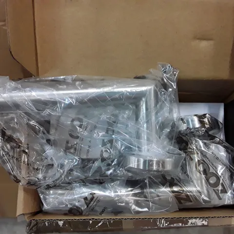 BOXED LATCH DOOR HANDLE ZCS010 (SET OF 2)