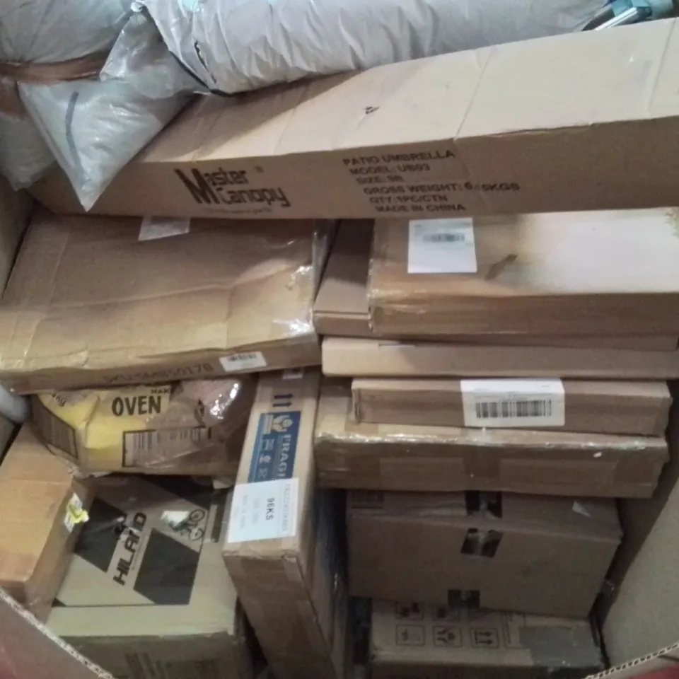 PALLET CONTAINING VARIOUS ASSORTED BOXED HOUSEHOLD ITEMS TO INCLUDE: GARDEN PARASOLS, OFFICE CHAIR, KIDS PUSHCHAIR,  AND LOTS MORE UNMARKED BOXED ITEMS 