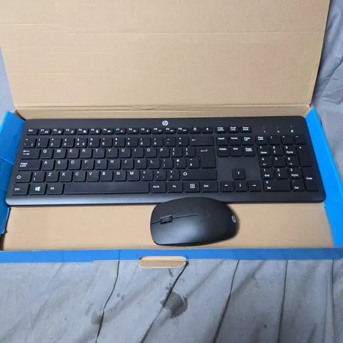 HP 230 WIRELESS KEYBOARD AND MOUSE COMBO