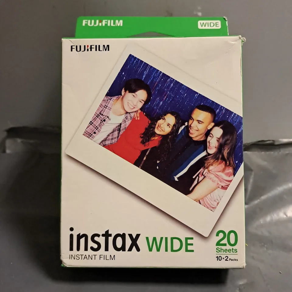 BOXED FUJIFILM INSTAX WIDE 20 SHEETS 