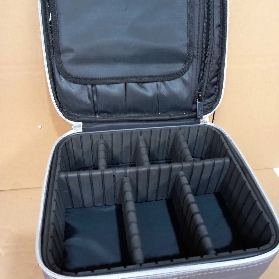 METALLIC MAKE-UP ORGANISER TWO TIER VANITY CASE