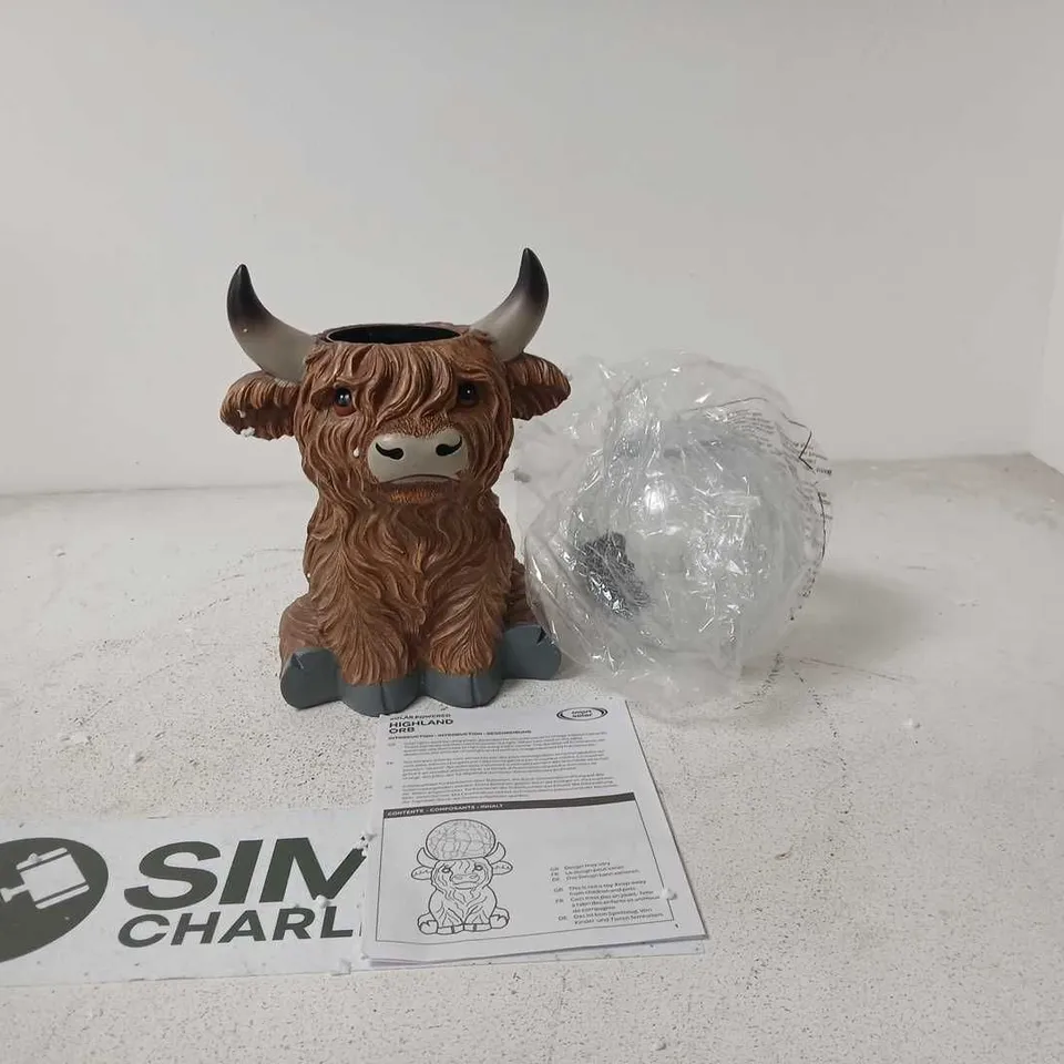 BOXED SMART SOLAR HIGHLAND COW CRACKLE SOLAR LIGHT