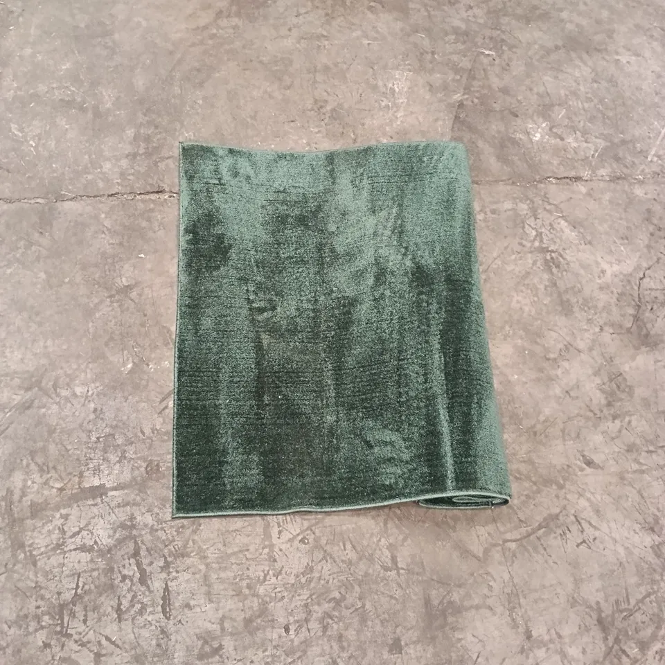 STILLAGE TO CONTAIN APPROXIMATELY 35X DESIGNER AREA RUGS