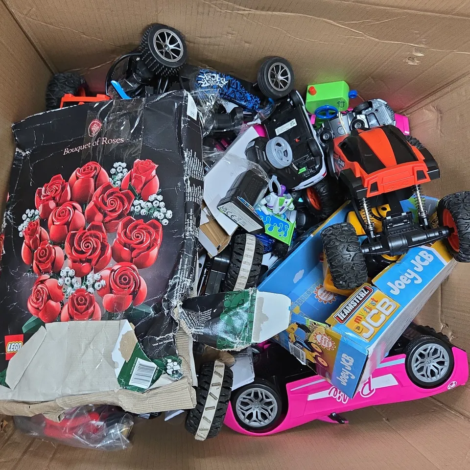 APPROXIMATELY 14 ASSORTED TOYS TO INCLUDE JOEY JCB TOY, NCLIMB RC CAR, BUZZLIGHT YEAR RC CAR, ETC - COLLECTION ONLY
