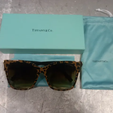 BOXED PAIR OF TIFFANY & CO GLASSES