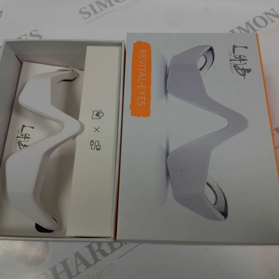 BOXED LAB REVITAL EYE LED+ MICRO CURRENT EYE