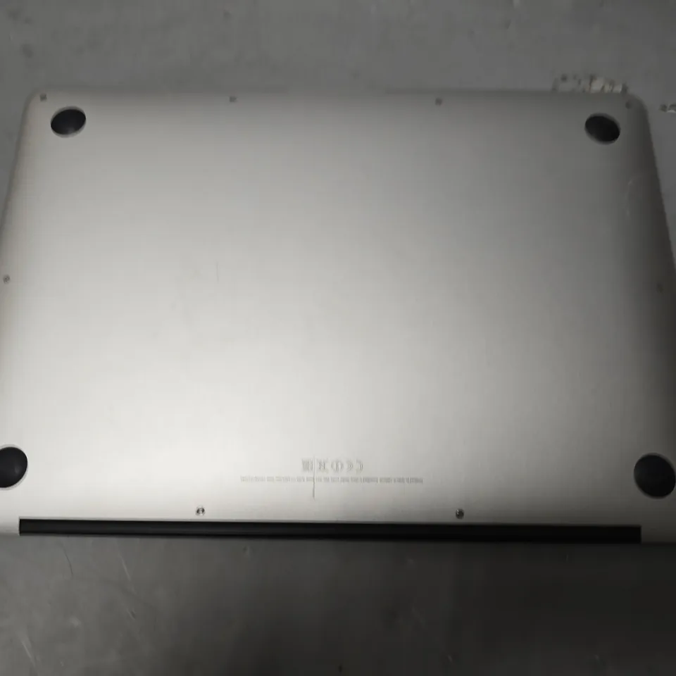 APPLE MACBOOK AIR 