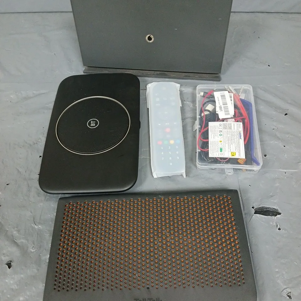 APPROXIMATELY 10 ASSORTED ELECTRICAL PRODUCTS & ACCESSORIES TO INCLUDE REMOTE, CABLES, ROUTERS, ETC