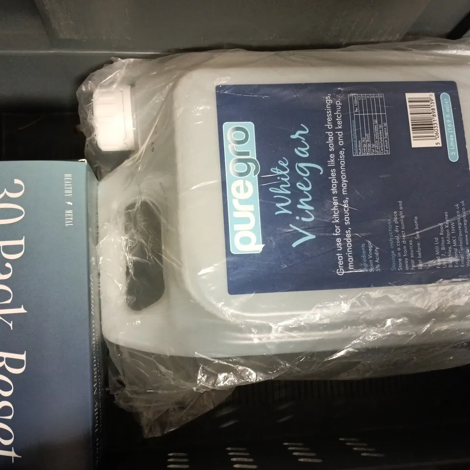 APPROXIMATELY 4 ASSORTED FOOD AND DRINK ITEMS TO INCLUDE BRANSTON BAKED BEANS, MAGNESIUM GLYCINATE DRINK MIX, ETC