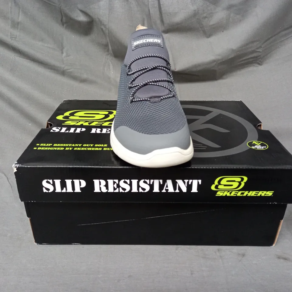 BOXED PAIR OF SKECHERS TRAINERS IN CHARCOAL SIZE 6