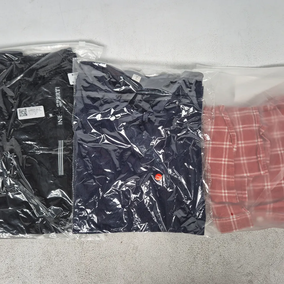 APPROXIMATELY 20 ASSORTED CLOTHING AND FASHION PRODUCTS IN VARIOUS STYLES AND SIZES - COLLECTION ONLY