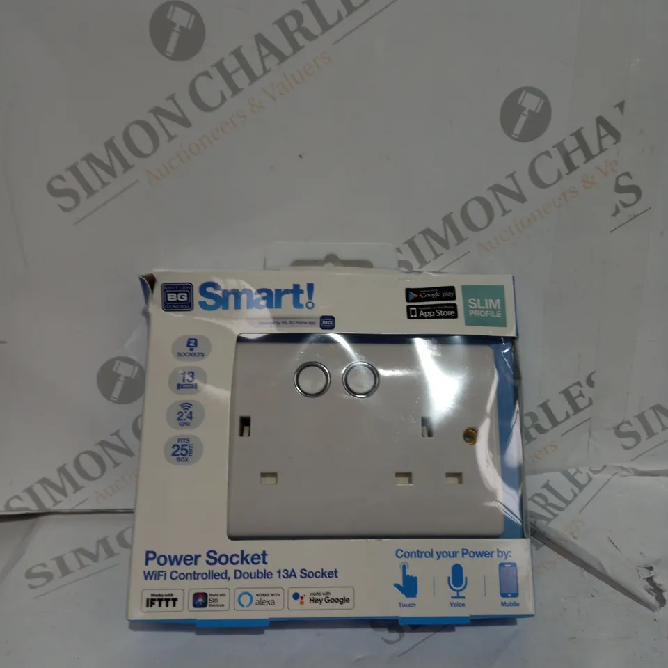 BOXED BRITISH BG GENERAL SMART SOCKET