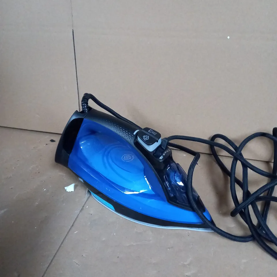 PHILIPS PERFECTCARE POWERLIFE IRON 