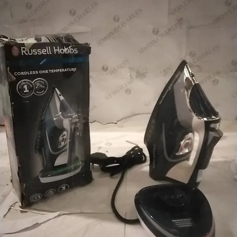 BOXED RUSSELL HOBBS CORDLESS ONE TEMPERATURE 2600W IRON