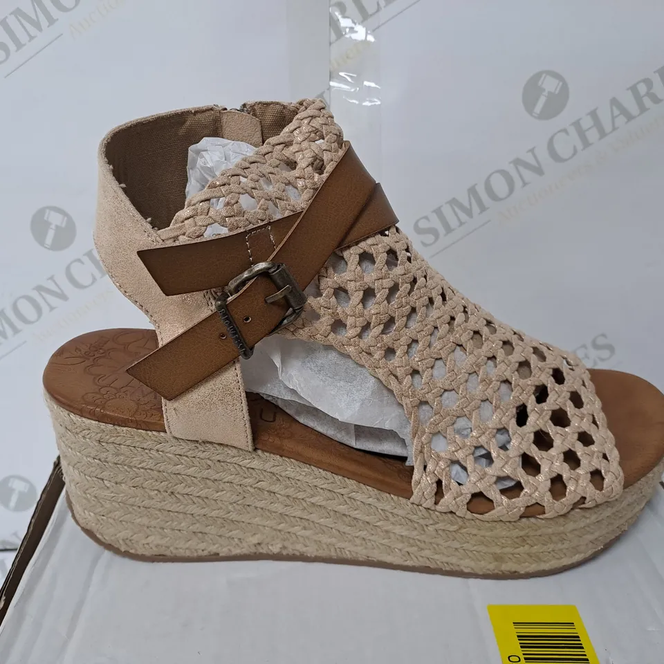 BOXED BLOWFISH  OPEN TOE WEDGES GOLD  SIZE 8