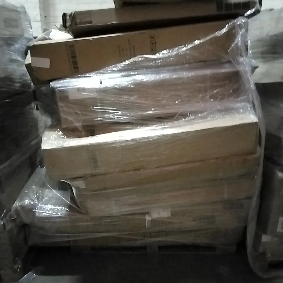 PALLET OF HOUSEHOLD ITEMS TO INCLUDE COFFEE TABLE, SUN LOUNGER, WALLPAPER AND OTHER ASSORTED ITEMS...