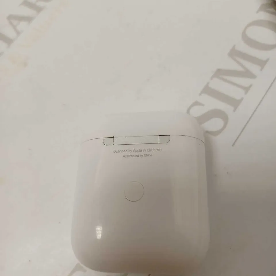 AIRPODS 2ND GENERATION