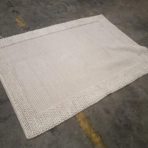 QUALITY DESIGNER AREA RUG APPROXIMATELY 120×170CM