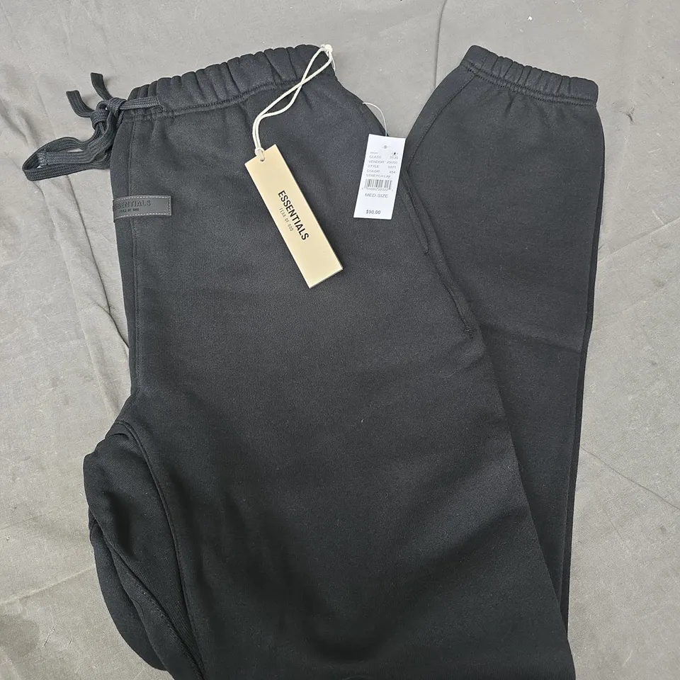 ESSENTIALS FEAR OF GOD JOGGERS IN BLACK - MEDIUM