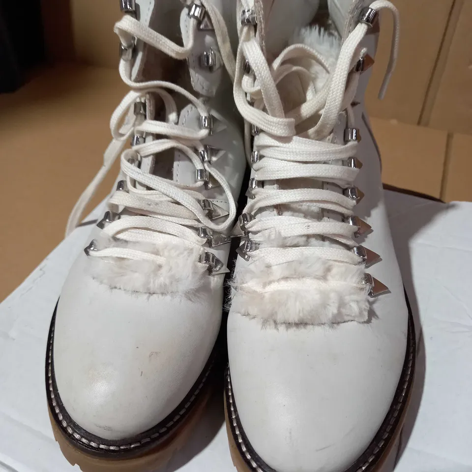 MODA IN PELLE CHIKKARA HIKER BOOTS WHITE LEATHER UK 6