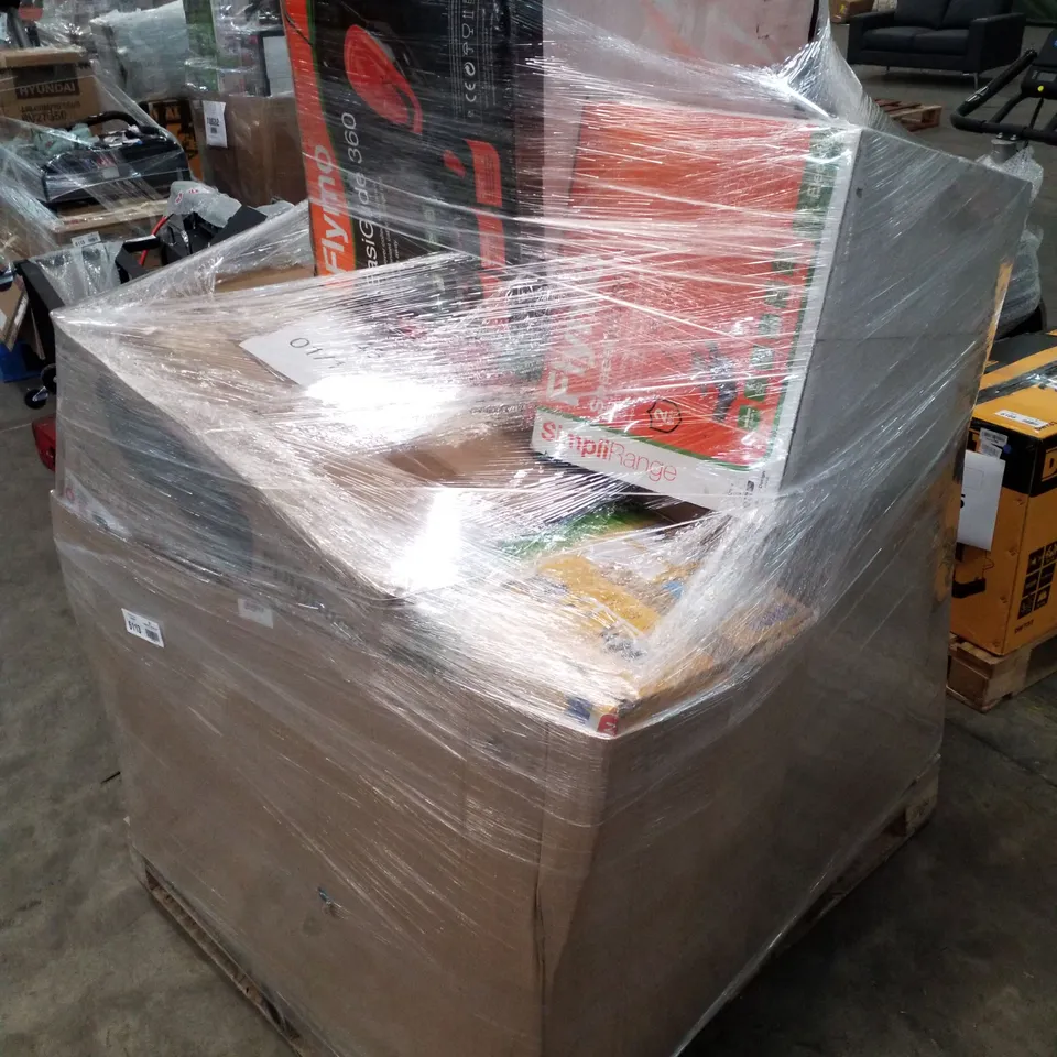 PALLET OF APPROXIMATELY 17 UNPROCESSED RAW RETURN HOUSEHOLD AND ELECTRICAL GOODS TO INCLUDE;