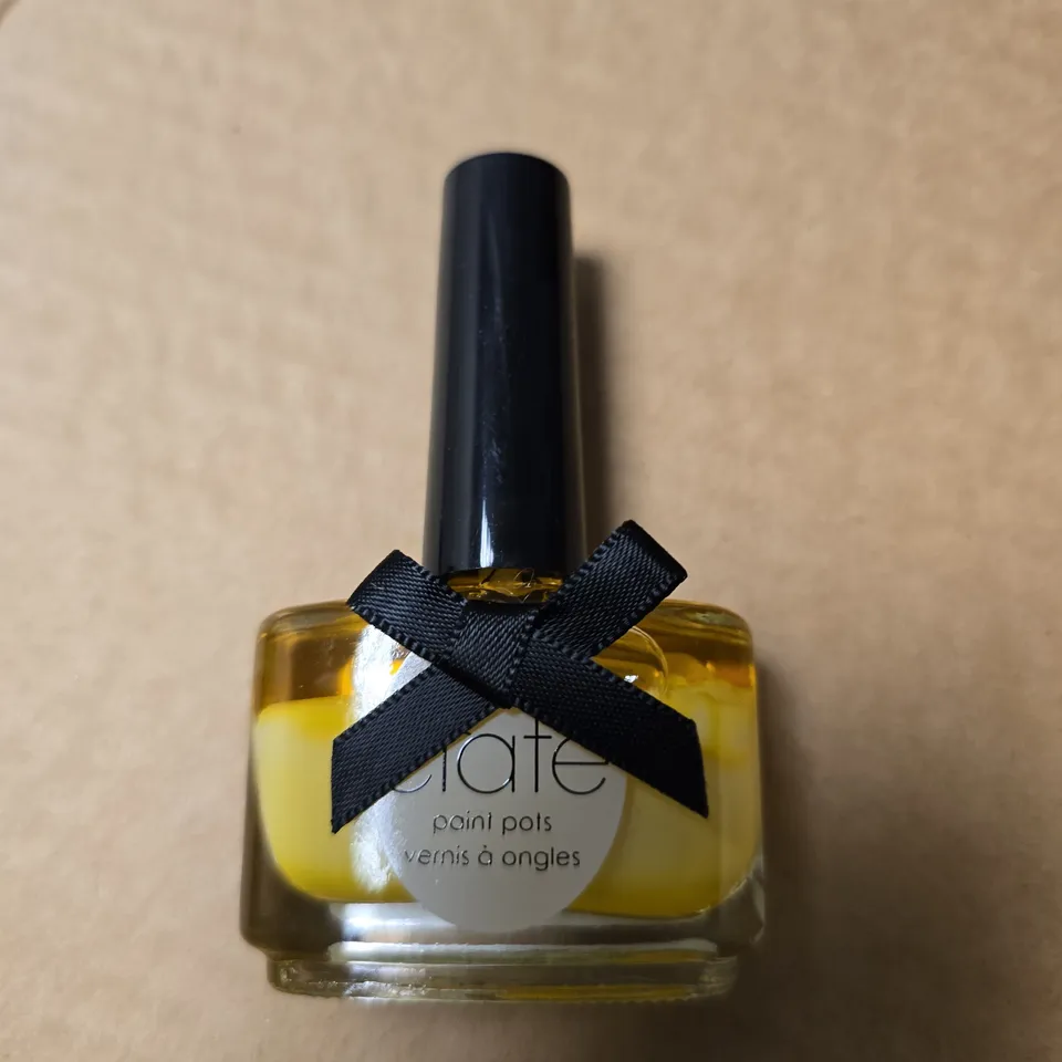 CIATÉ LONDON LOOP THE LOOP NAIL POLISH - YELLOW (SET OF 6)