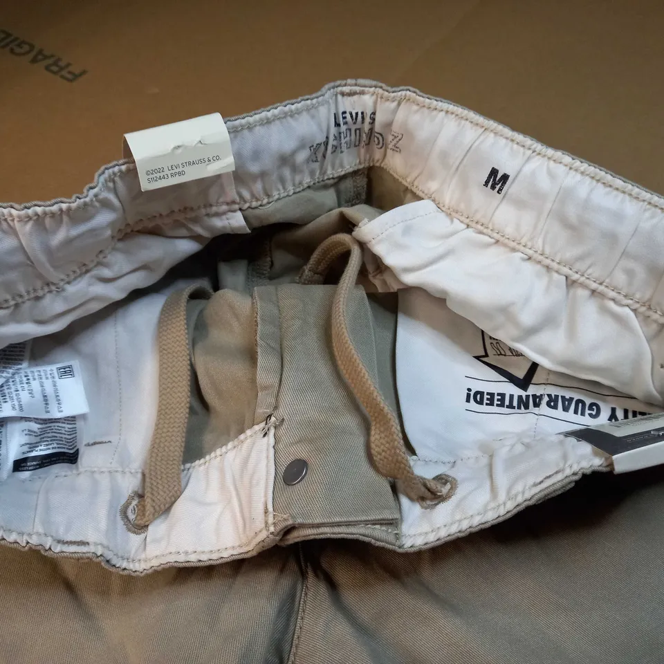 LEVIS STONE CHINO SHORTS - MEDIUM