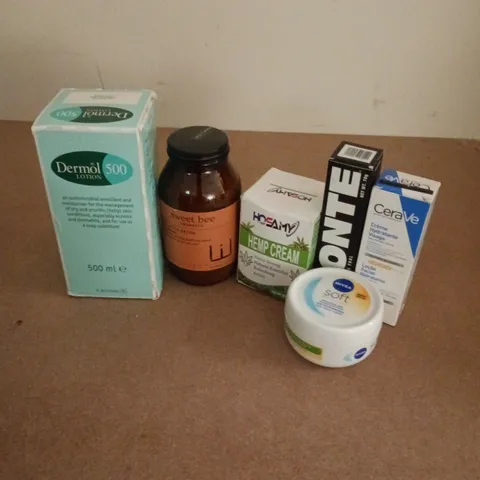 APPROXIMATELY 15 ASSORTED HEALTH & BEAUTY PRODUCTS TO INCLUDE SWEET BEE DETOX, CERAVE FACE LOTION, MONTE HAIR TEXTURING TOOL, ETC - COLLECTION ONLY