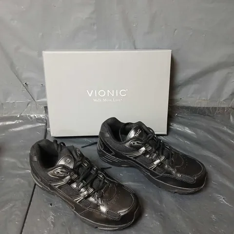 BOXED PAIR OF VIONIC BLACK SPORTS TRAINER UK 7