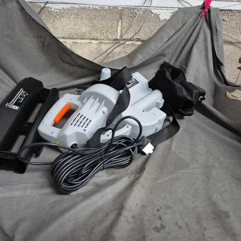 LEAFBLOWER