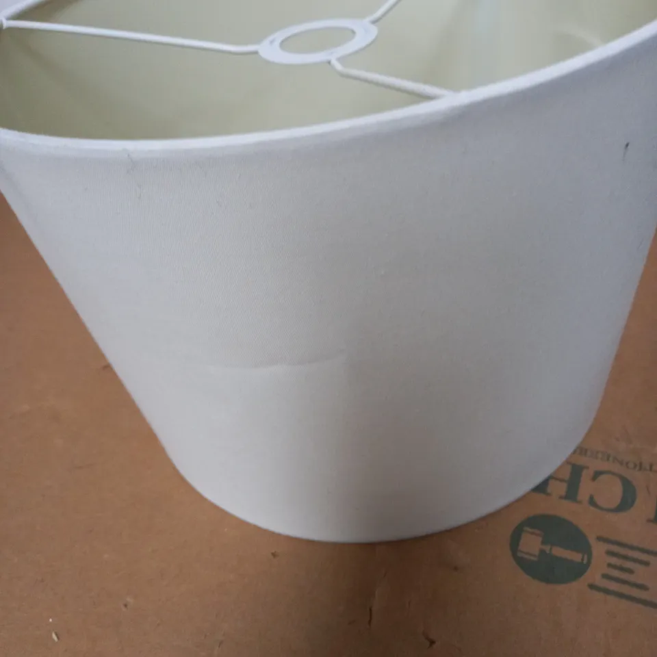 WHITE ROUND LAMP SHADE