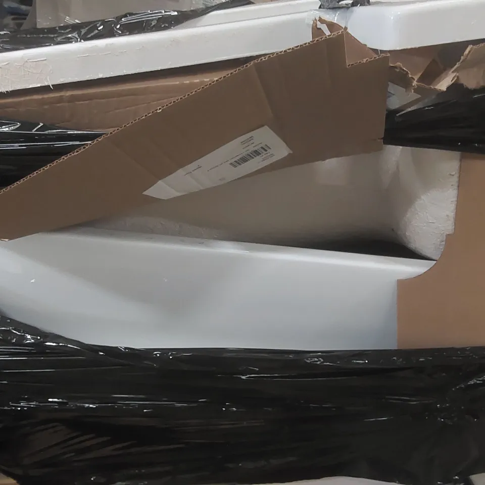 PALLET CONTAINING 3x ASSORTED BATHTUBS