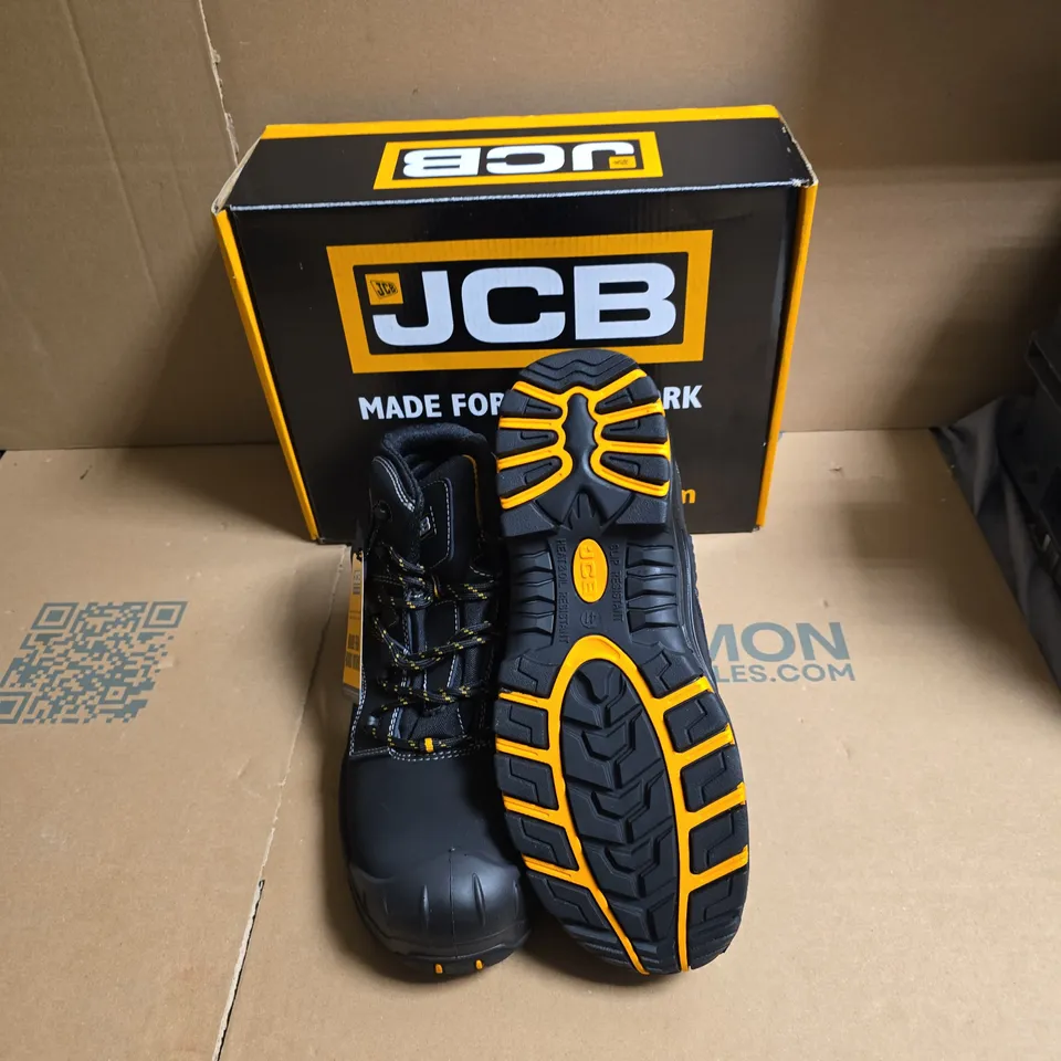 JCB WORK BOOTS – MADE FOR HARD WORK - UK SIZE 7
