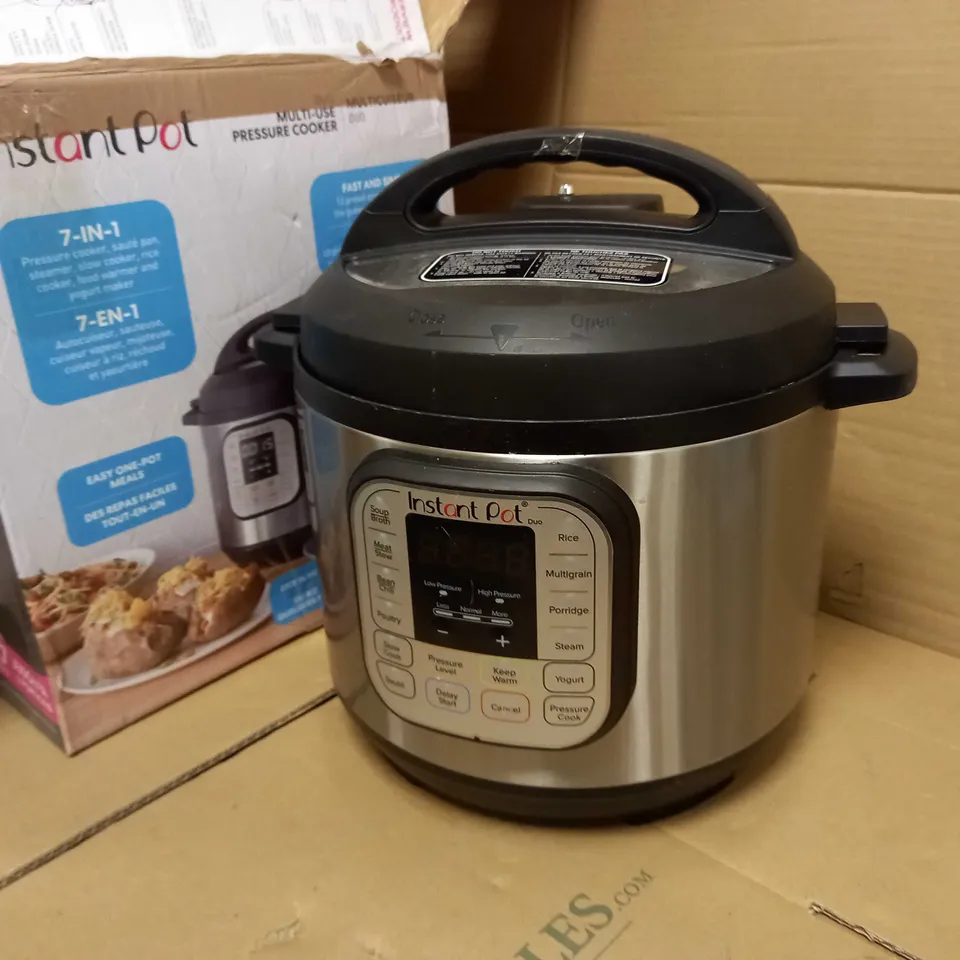 INSTANT POT DUO SMART PRESSURE COOKER