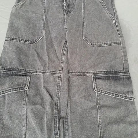 MISS SELFRIDGE PETITE CARGO WIDE LEG JEANS IN BLACK SIZE 25/28