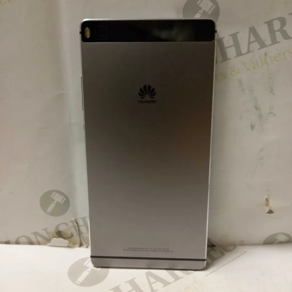 HUAWEI P8