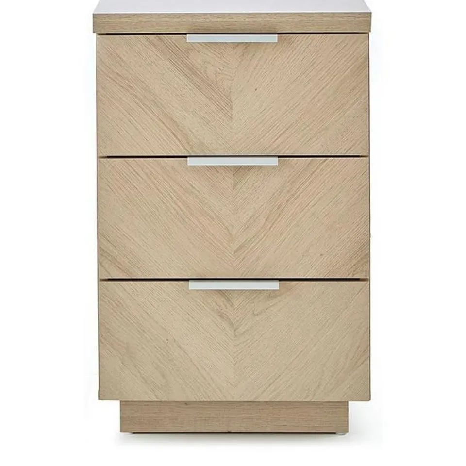 BOXED GRADE 1 KENTFORD OAK-EFFECT 3 DRAWER BEDSIDE (1 BOX) - COLLECTION ONLY