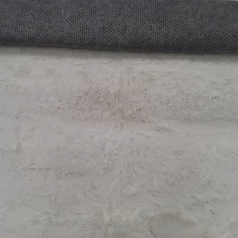 PACO HOME SILKY RUG IN WHITE (160X220CM)