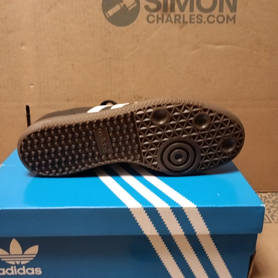 ADIDAS SAMBA OG BLACK/WHITE TRAINERS – UK 8 (US 8.5) – BOXED