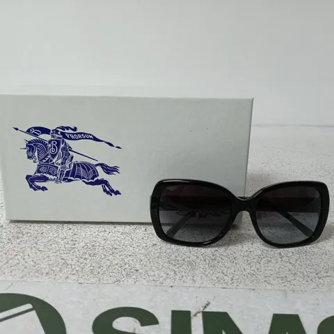 BOXED BURBERRY SUNGLASSES