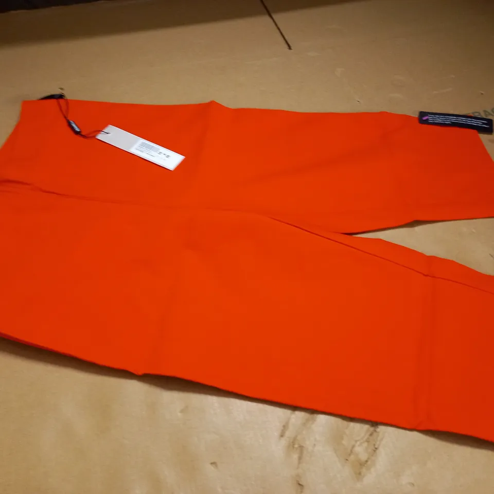 ROMAN BENGALINE SHORTS IN DARK ORANGE - UK10