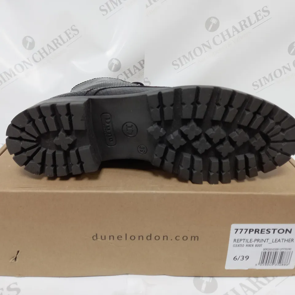 BOXED PAIR OF DUNE LONDON PRESTONE HIKER BOOTS REPTILE/BLACK SIZE 6