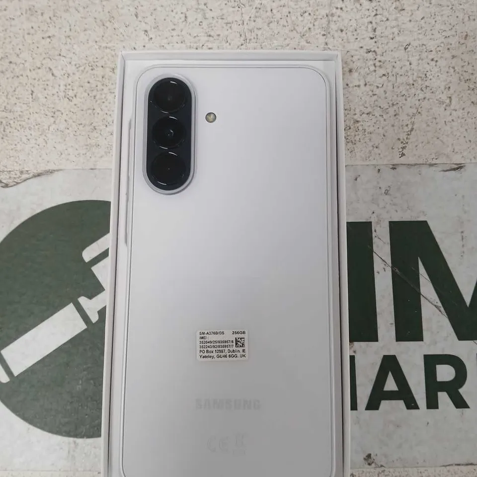 SAMSUNG GALAXY A37 5G SMARTPHONE – WHITE – BOXED