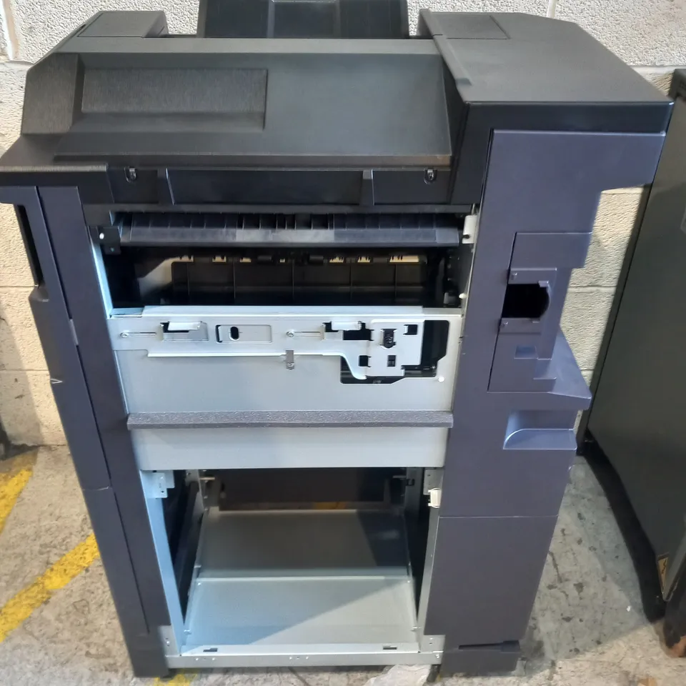 KYOCERA DF 7110 - FINISHER WITH STAPLER - 4000 SHEETS