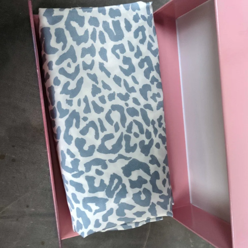 REAL SILK PILLOWCASE – BOXED