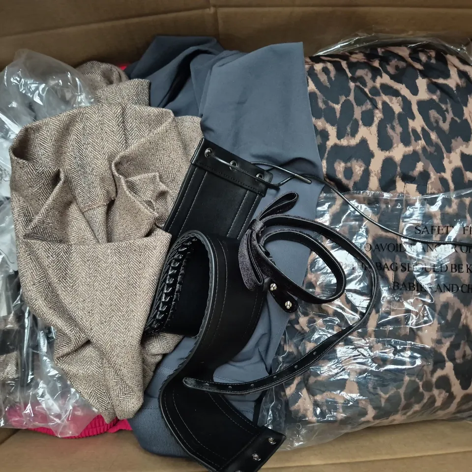 APPROXIMATELY 30 ASSORTED CLOTHING ITEMS IN VARIOUS SIZES, STYLES & COLOURS TO INCLUDE BRANDS SUCH AS OHS, M&S, BERSHKA, ETC - COLLECTION ONLY
