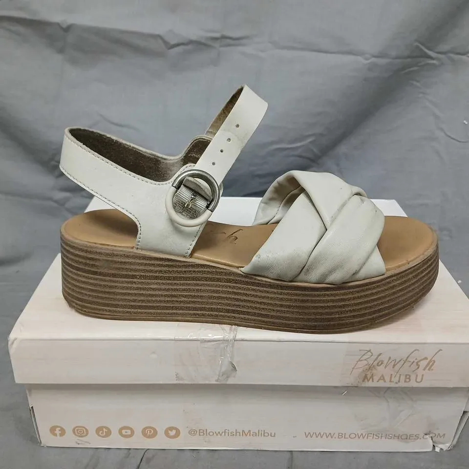 BLOWFISH MALIBU WOMEN'S PLATFORM SANDALS – WHITE, SIZE 5/38