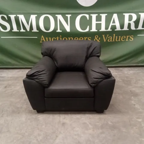 MONTREAL REAL LEATHER/FAUX LEATHER ARMCHAIR